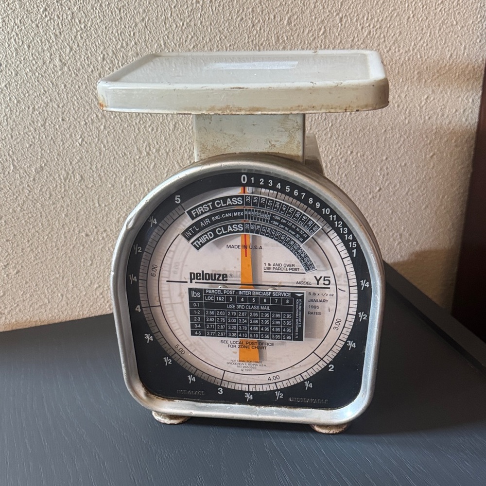 VTG Pelouze metal 5lb Scale with patina